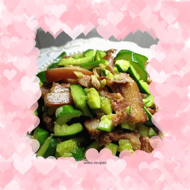 Cucumber mixed with pork head
