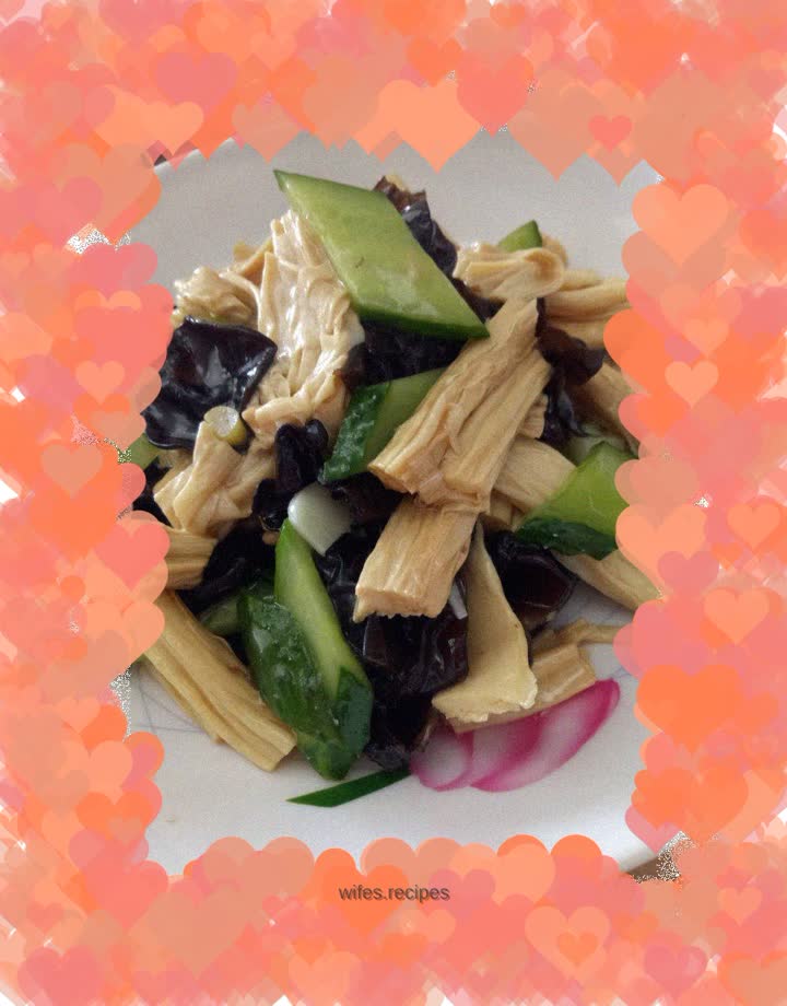 Cucumber, fungus and roasted yuba