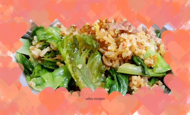 Homemade claypot rice in the dormitory