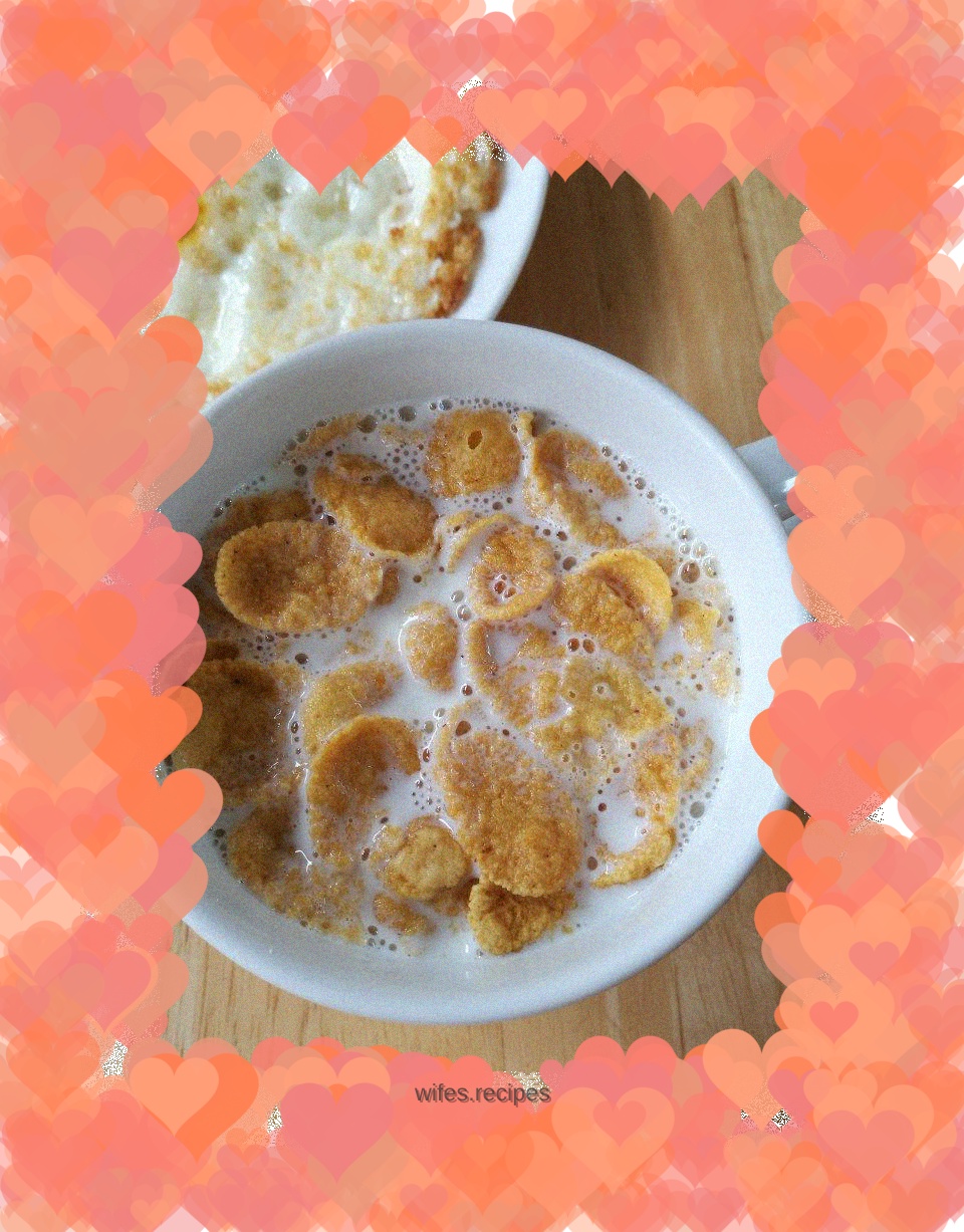 Three-minute energizing breakfast of milk-soaked cereal