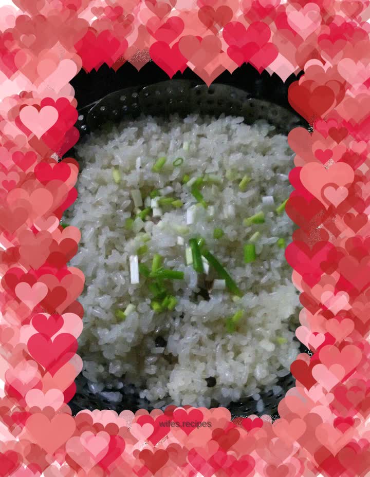 Homemade glutinous rice steamed pork ribs