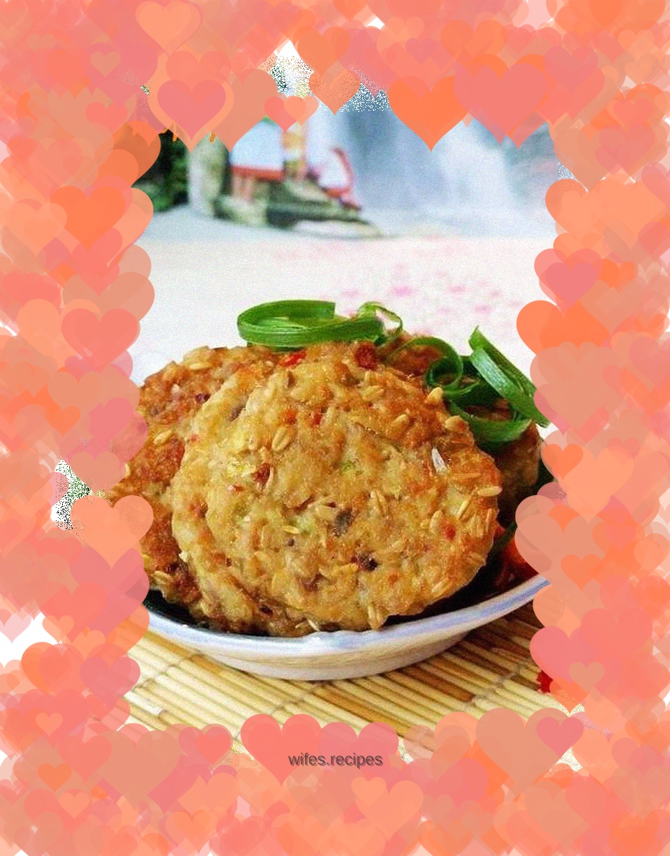 Oatmeal and seasonal vegetable mackerel cakes
