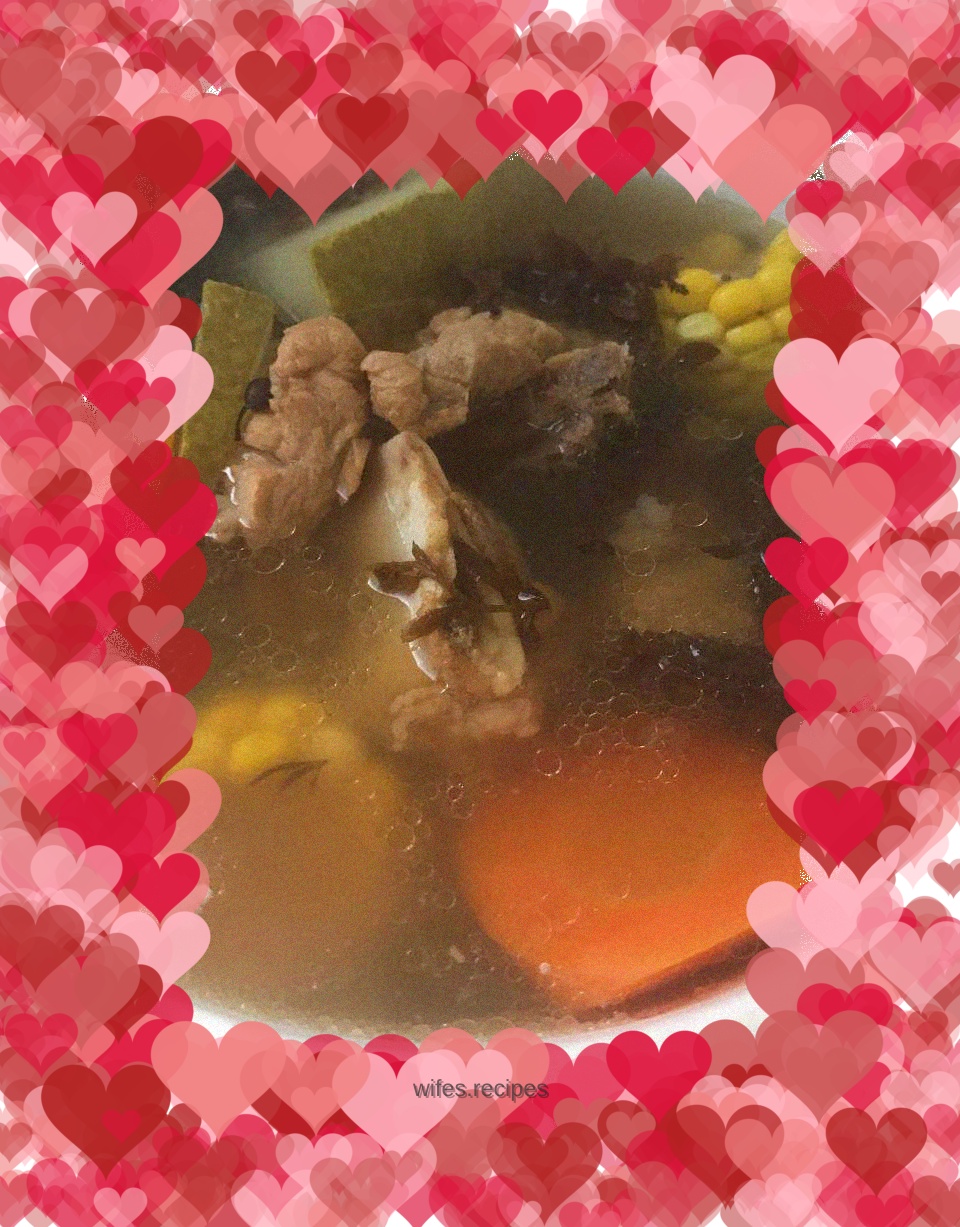 Mussels, seaweed and bone soup