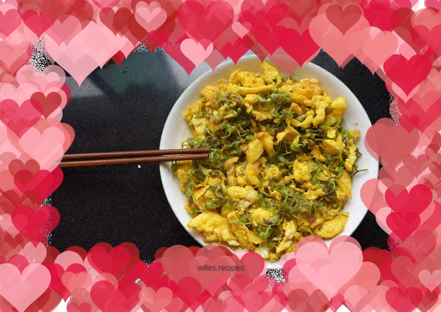 Scrambled Eggs with Dendrobium Flowers