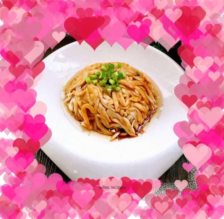 Cold shredded king oyster mushroom