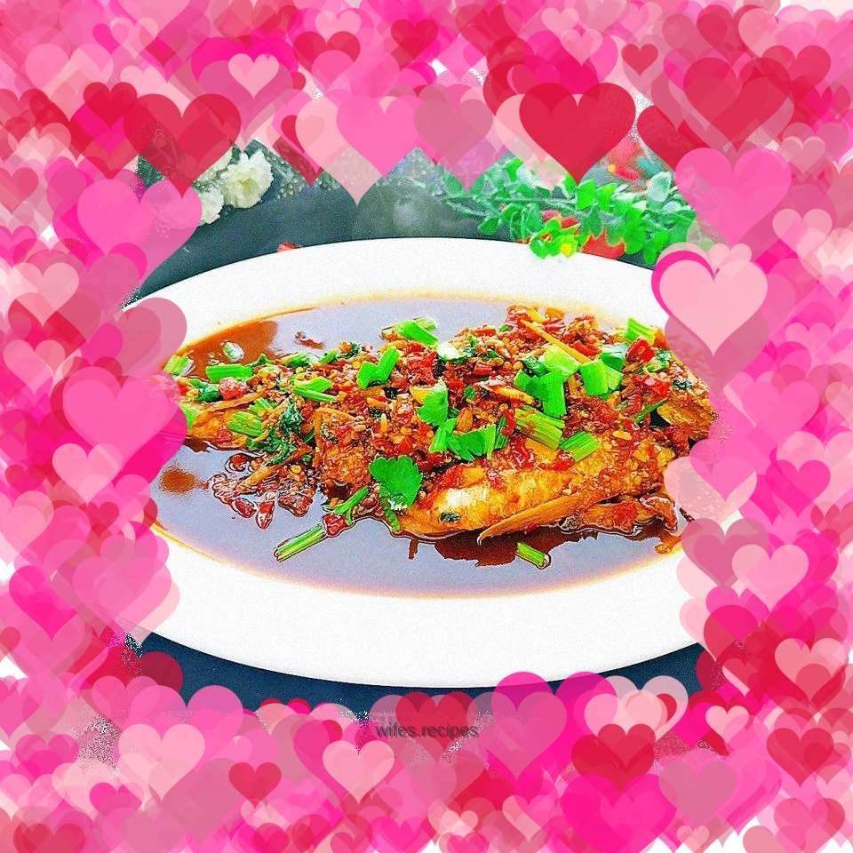 Yellow croaker with chopped pepper