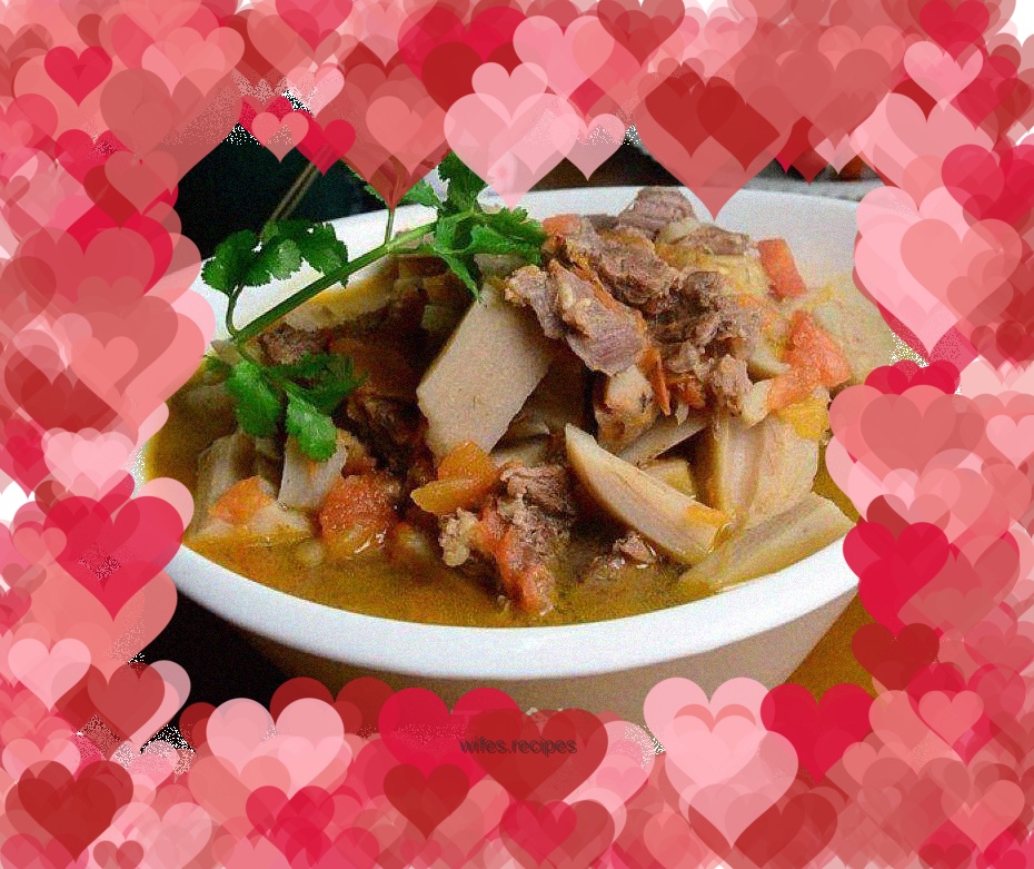 Beef Stewed with Lotus Root in Tomato Sauce