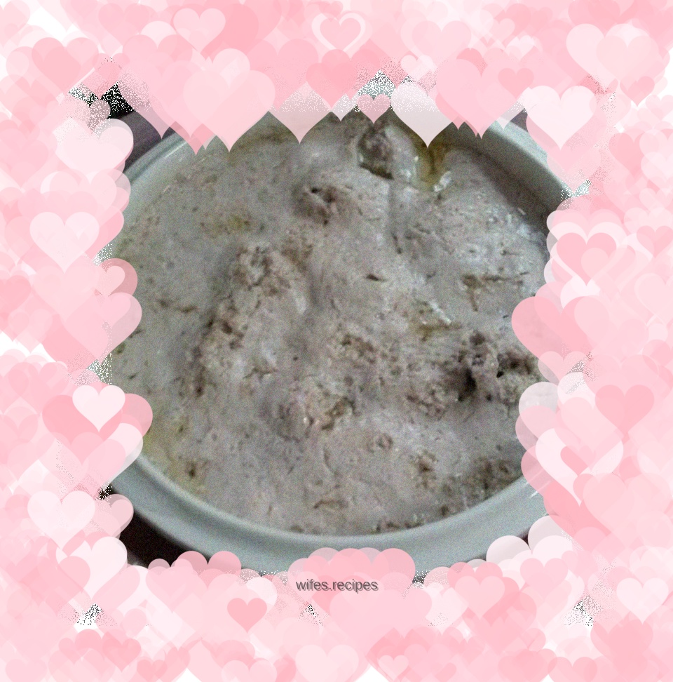 Stewed squab with coconut meat and coconut milk