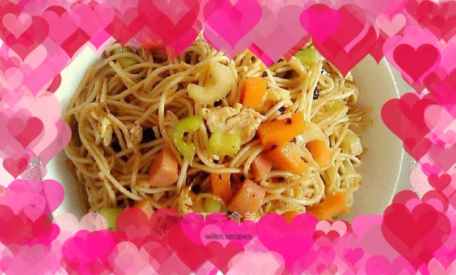 Delicious fried noodles