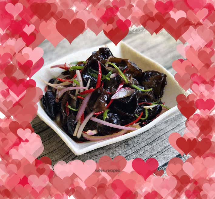 Onion mixed with fungus