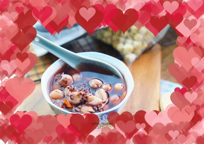 Lotus seed black rice soup