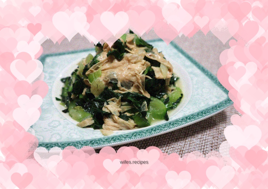 Stir-fried green vegetables with bean curd skin