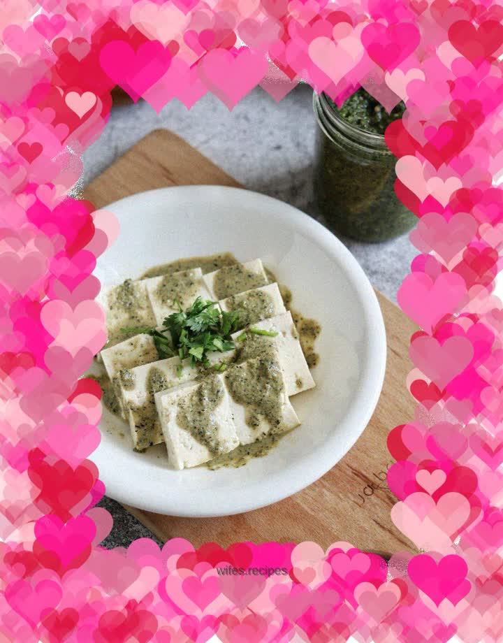 Tofu mixed with chive sauce