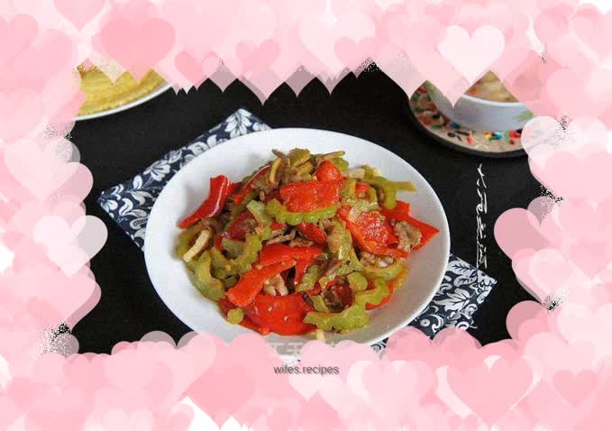 Stir-fried pork slices with bitter melon