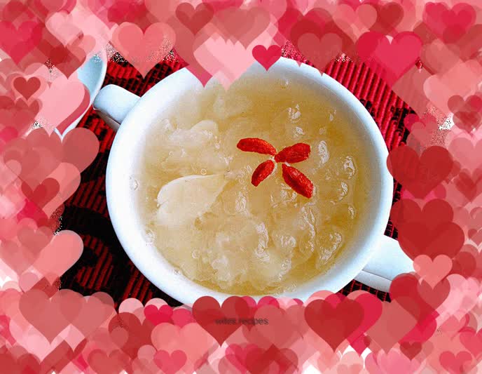 Tremella lily soup