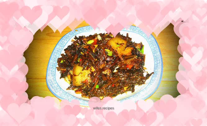 Braised pork belly with pickled vegetables