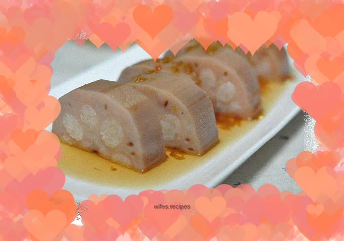 Osmanthus glutinous rice and lotus root