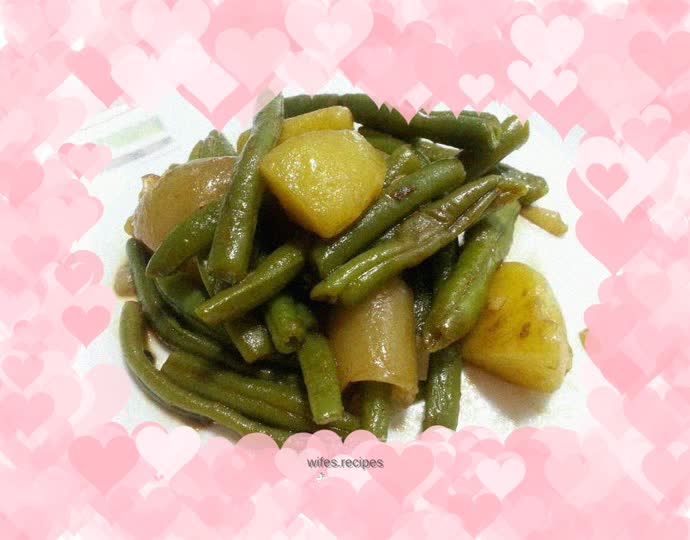 Stewed beans with potatoes