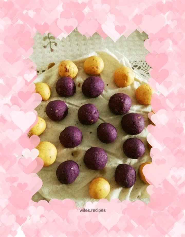 Pumpkin, purple sweet potato and glutinous rice dumplings