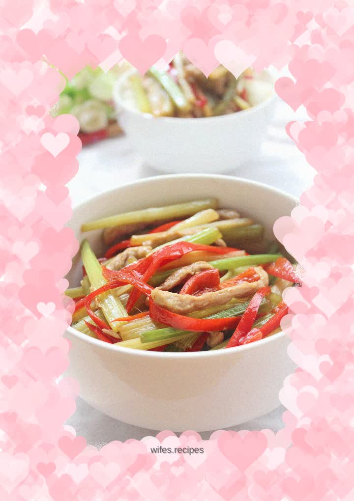 Stir-fried shredded pork with celery