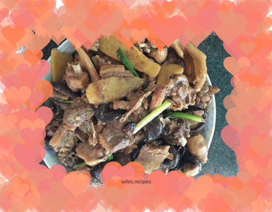 Braised Duck with Mushrooms