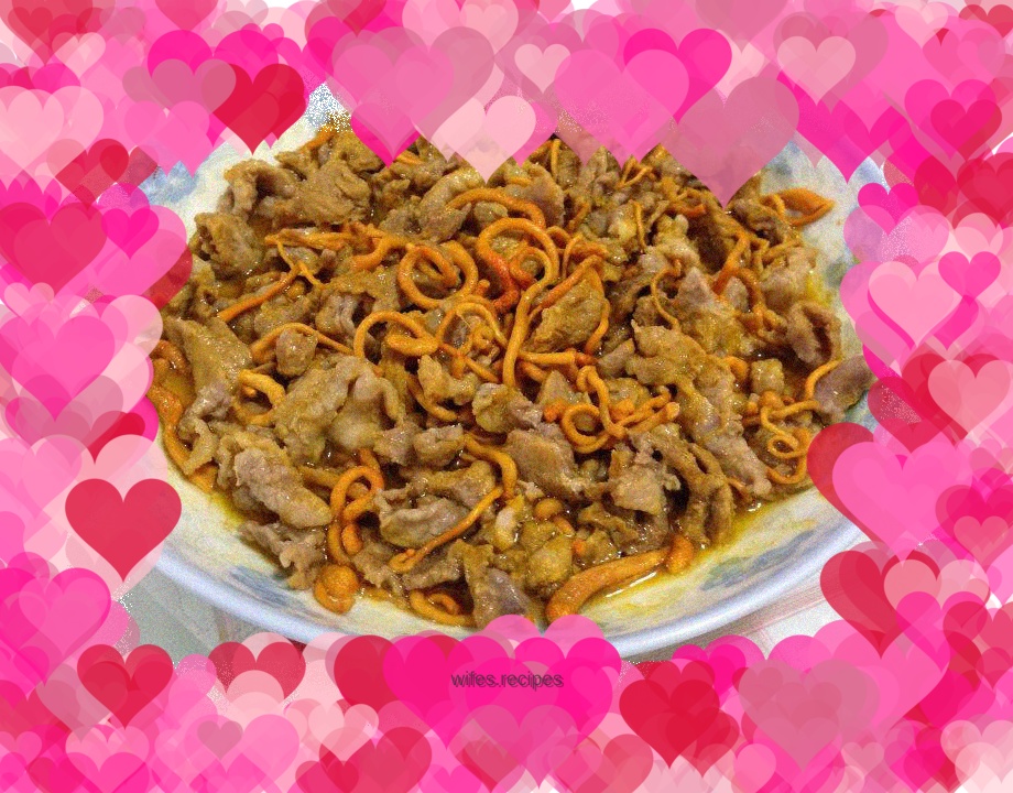 Pork meat and steamed Cordyceps flowers