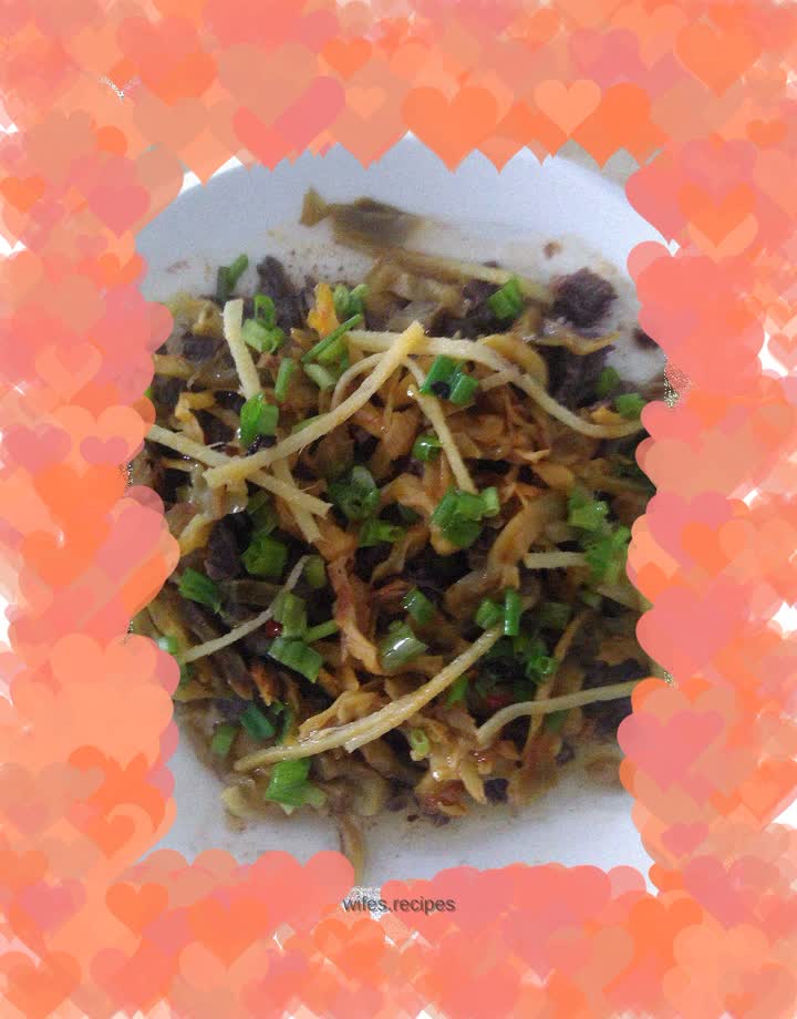 Steamed beef with pickled mustard