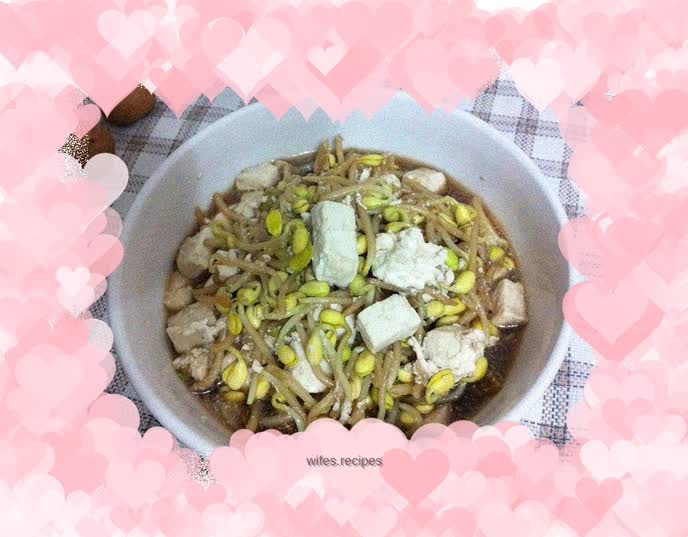 Soybean sprouts stewed with tofu