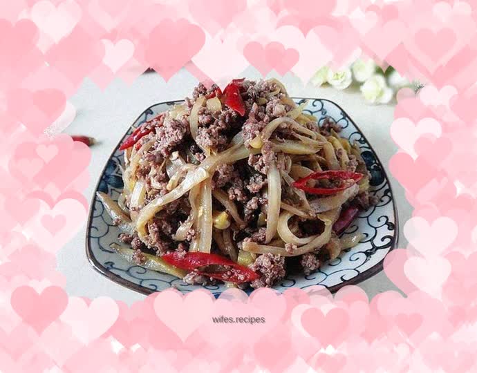 Stir-fried beef with pickled melon