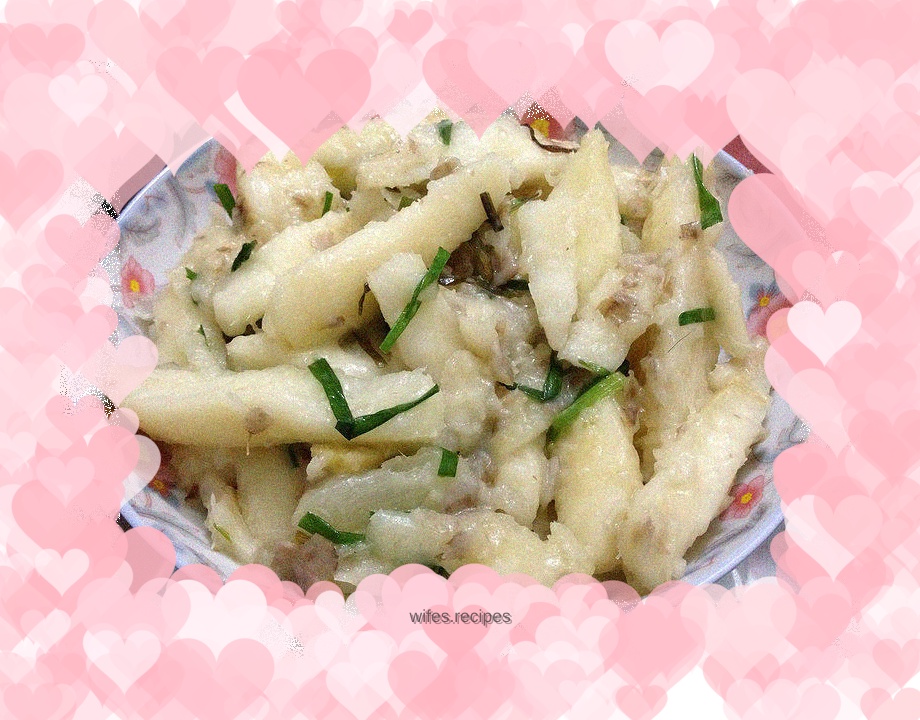 Stir-fried cassava, simple home-cooked dish
