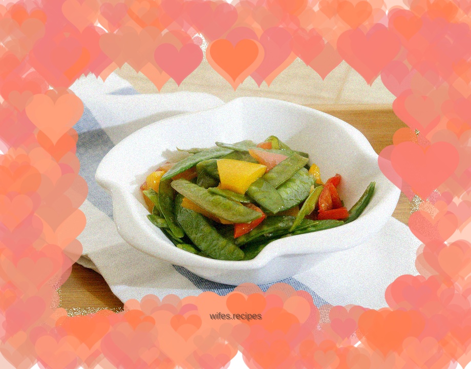 Stir-fried snow peas with colored peppers