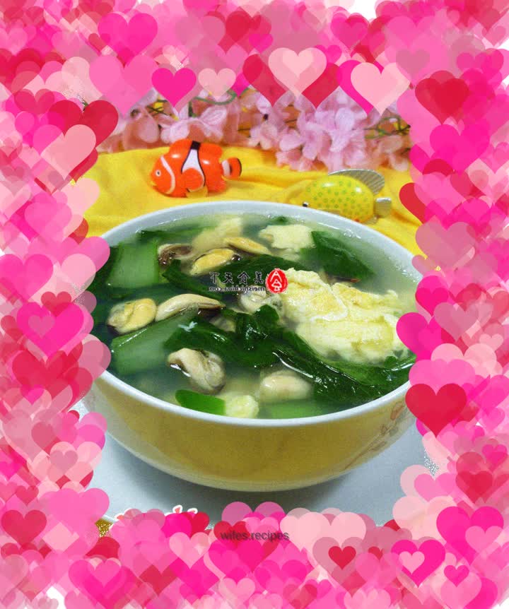 Vegetable, mussel and egg soup