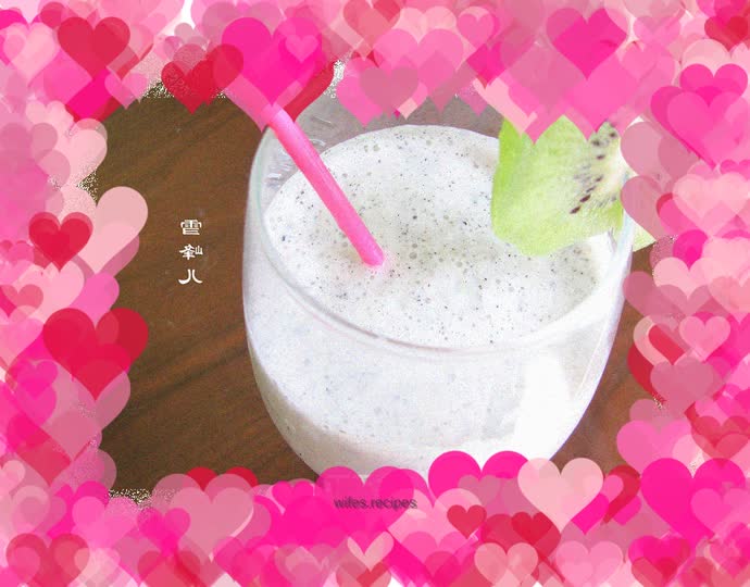 Simple cold drink with great taste---Dragon Fruit Milkshake