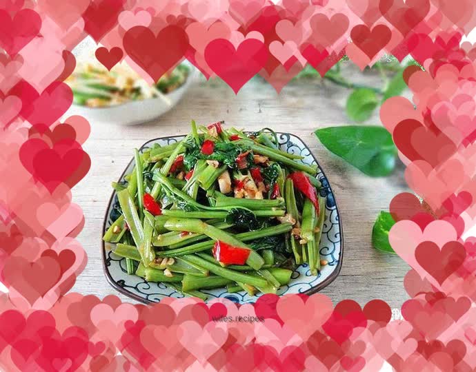 Stir-fried water spinach with chopped pepper