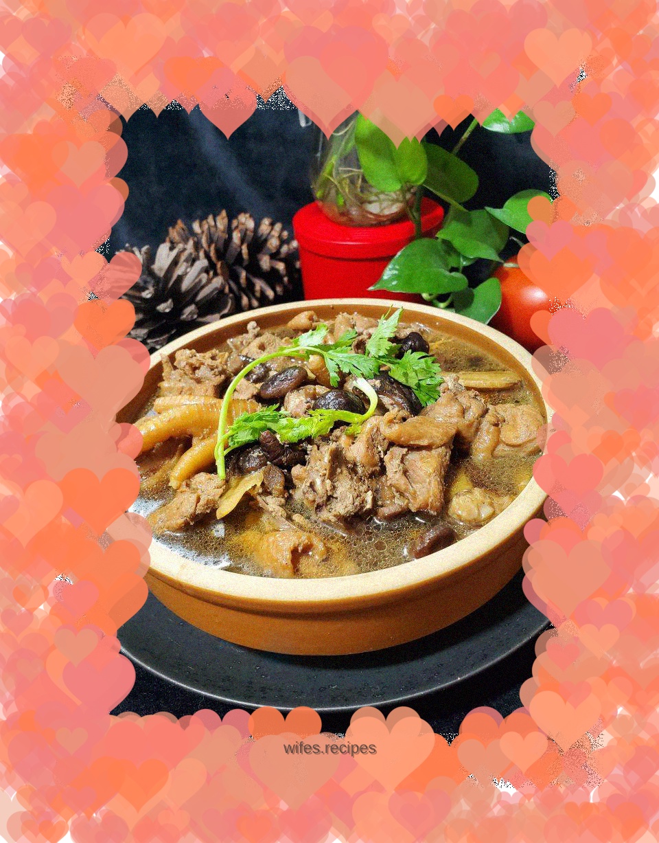 Braised old hen with mushrooms