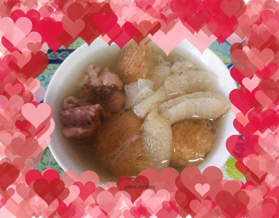 Hericium and bamboo fungus chicken soup