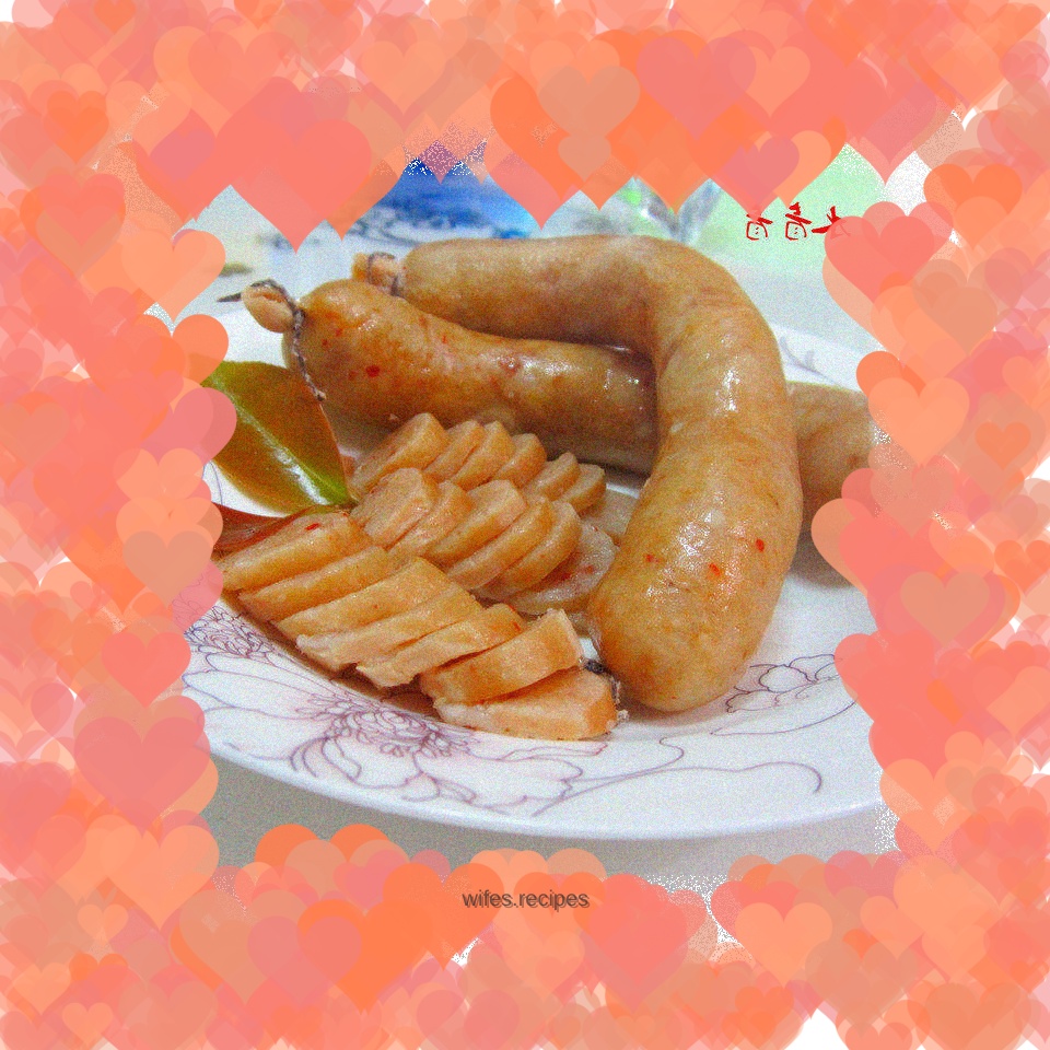 Pork and glutinous rice stuffed with small intestine