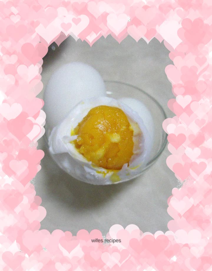Homemade salted duck eggs