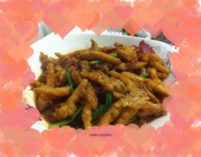 Braised chicken feet with black bean sauce