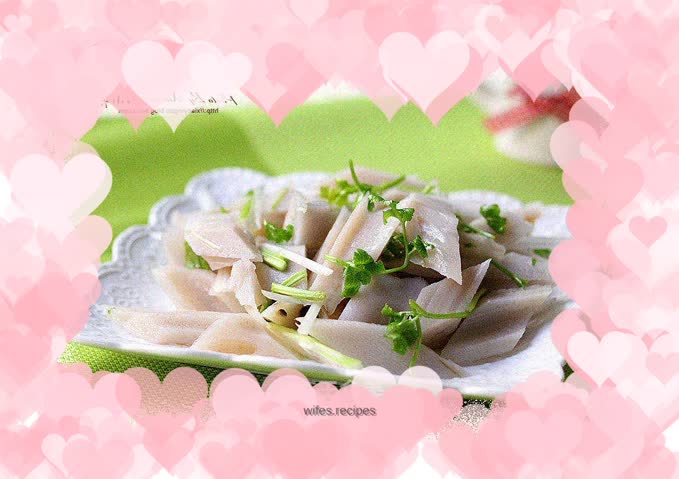 Refreshing and cleansing lotus root cubes