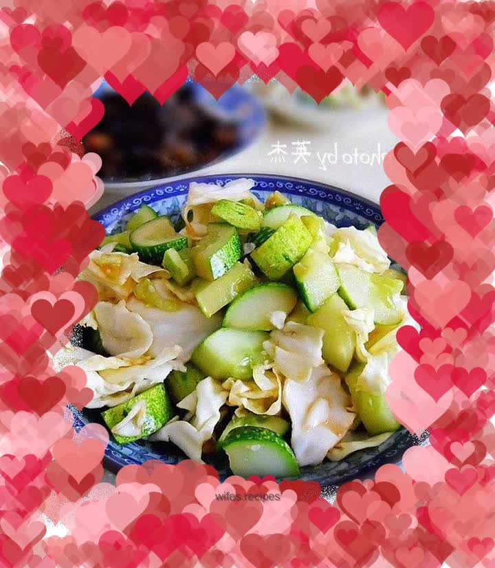 Shredded cabbage and cucumbers