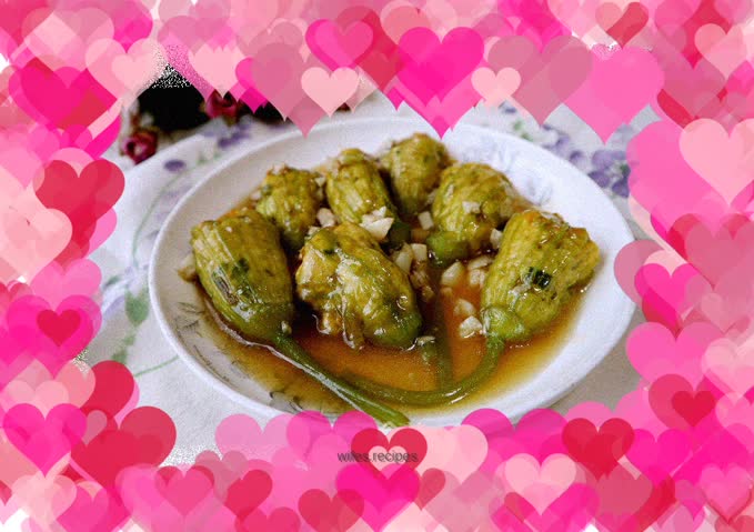 Stuffed pumpkin blossoms