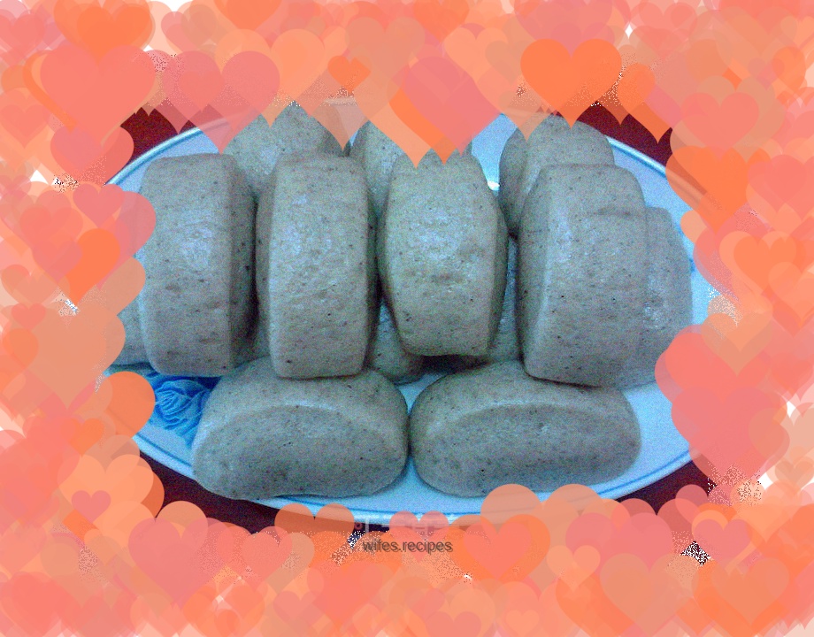 Milky sesame knife-cut steamed buns