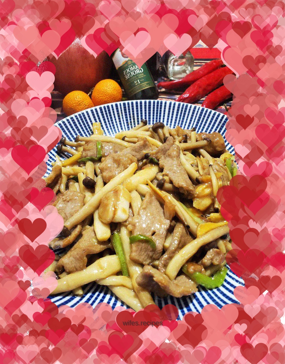 Stir-fried duck breast with crab and mushrooms