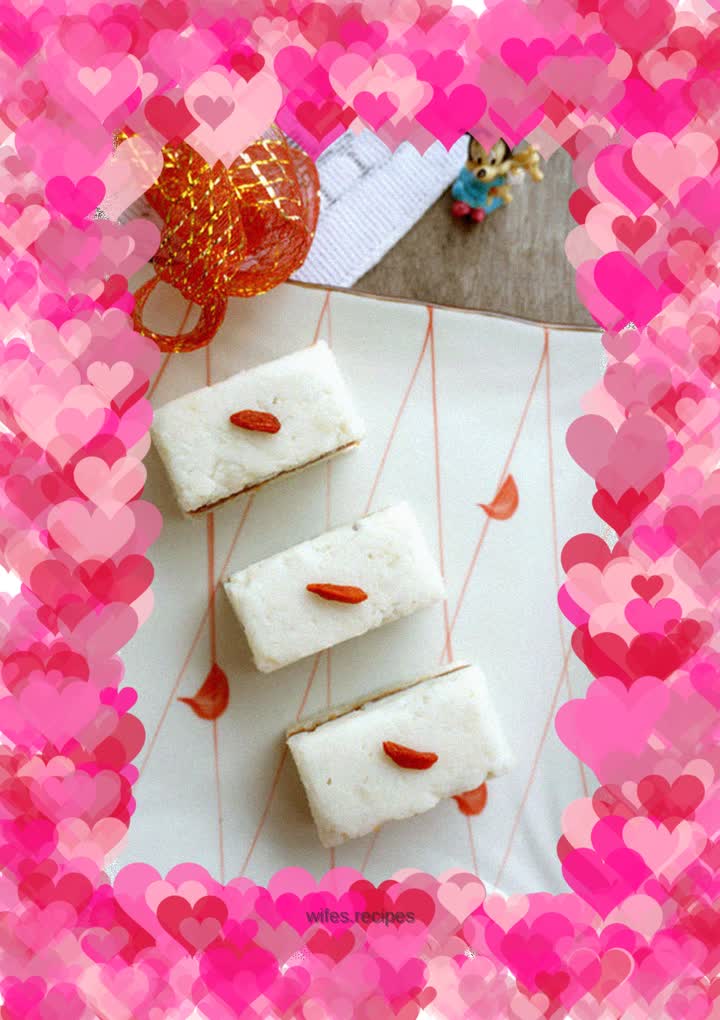 Hawthorn and yam cake