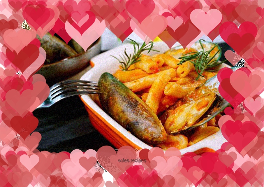 Stir-fried Macaroni with Mussels in Tomato Sauce