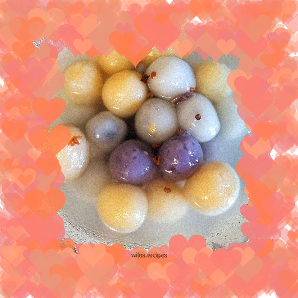 Colorful sweet-scented osmanthus glutinous rice balls
