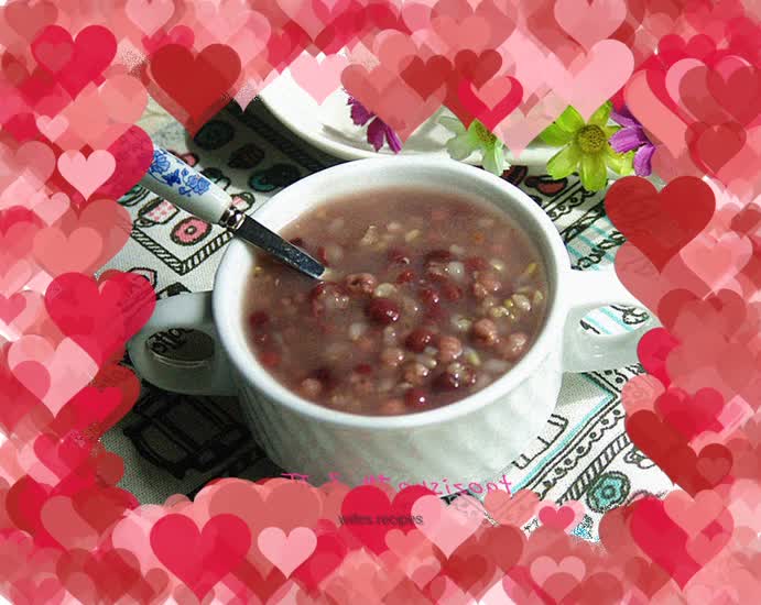 Brown rice, barley and red bean soup