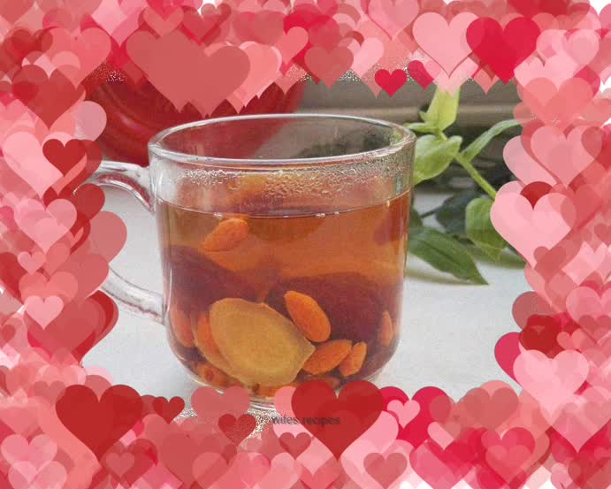 Red dates, ginger and wolfberry soup