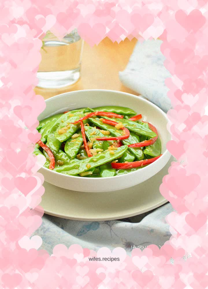 Stir-fried snow peas